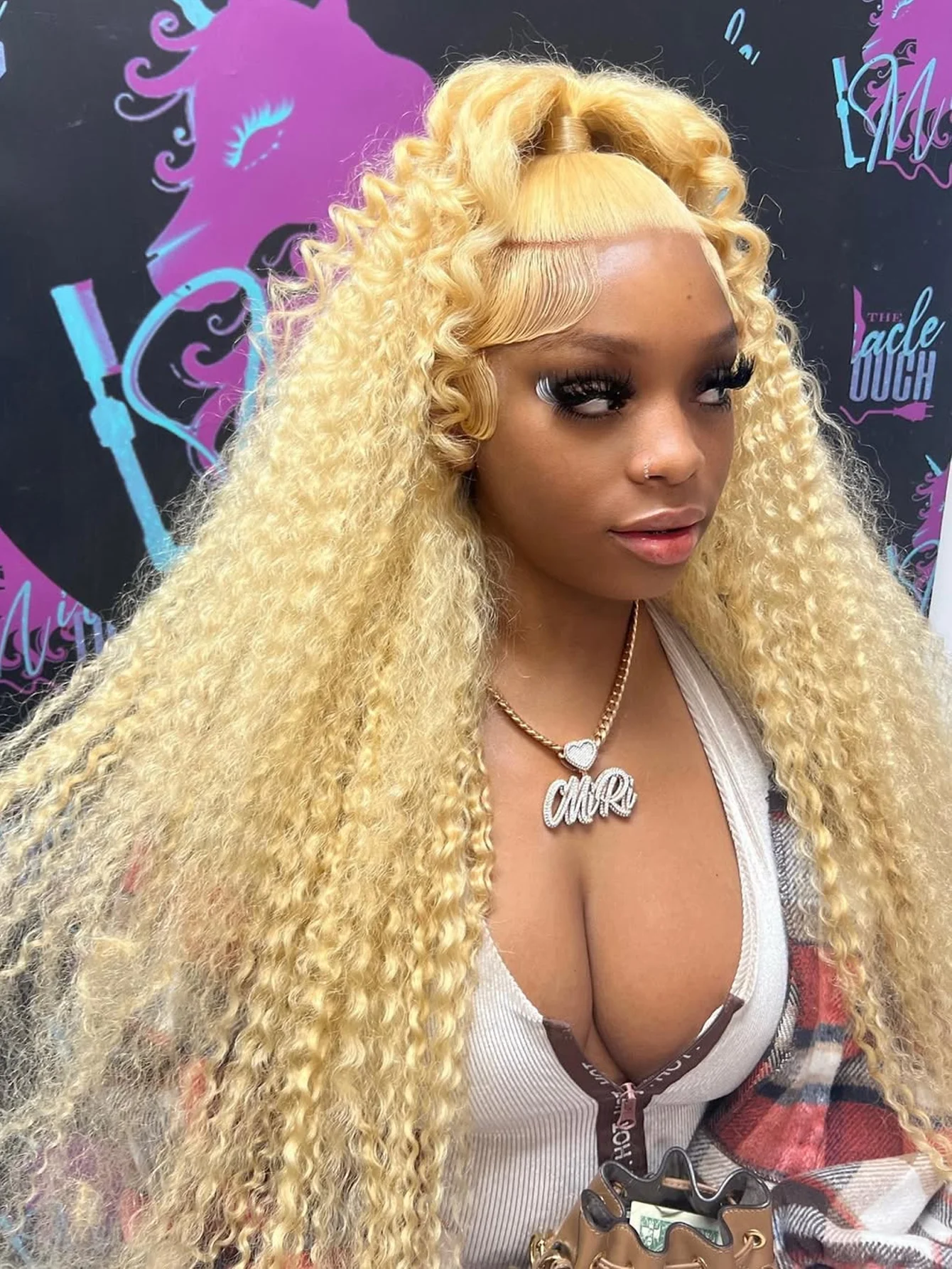 Peluca Frontal de encaje 613 HD, peluca de cabello humano Frontal de Color Remy transparente de onda profunda suelta 13x4, peluca de cabello humano rizado profundo Rubio 13x4