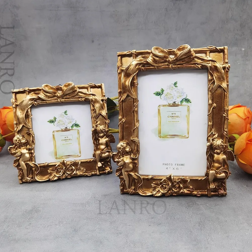

European Retro Angel Stage Desktop Resin Photo Frame