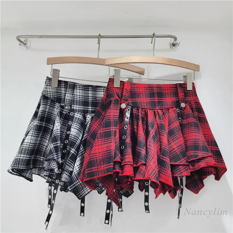 Irregular Red and Black Plaid Pleated Skirt for Women 2024 Spring/Summer New Sexy Hot Girl Slim Fit Short Hip Skirts Y2K Skirt