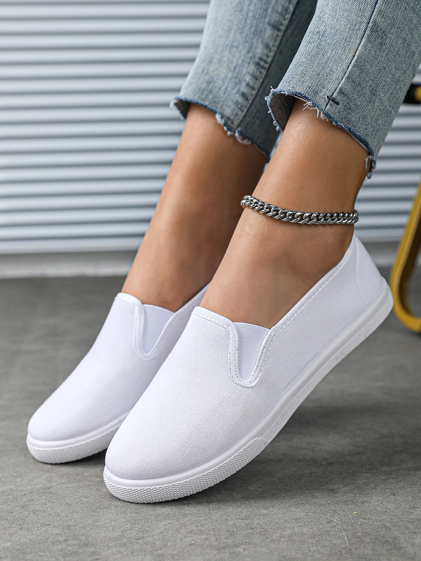 Leichte Low-Top-Freizeitschuhe aus Segeltuch für Damen im Freien