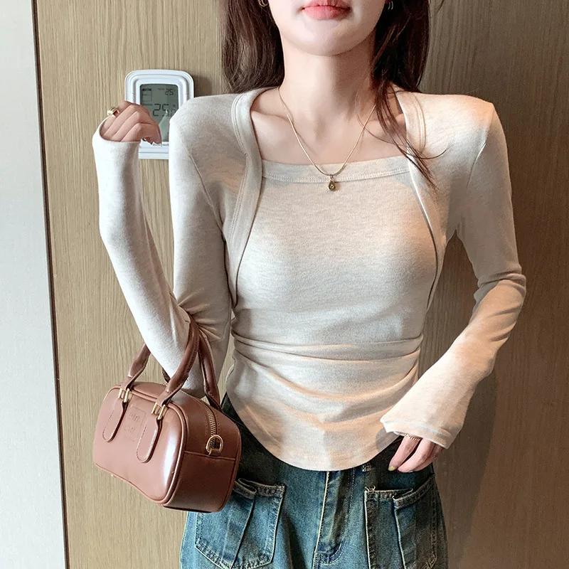 Women's Casual Square-Neck Lightweight Layering Top Fall-Ready Slim-Fit Slimming Soft Long-Sleeve Base.