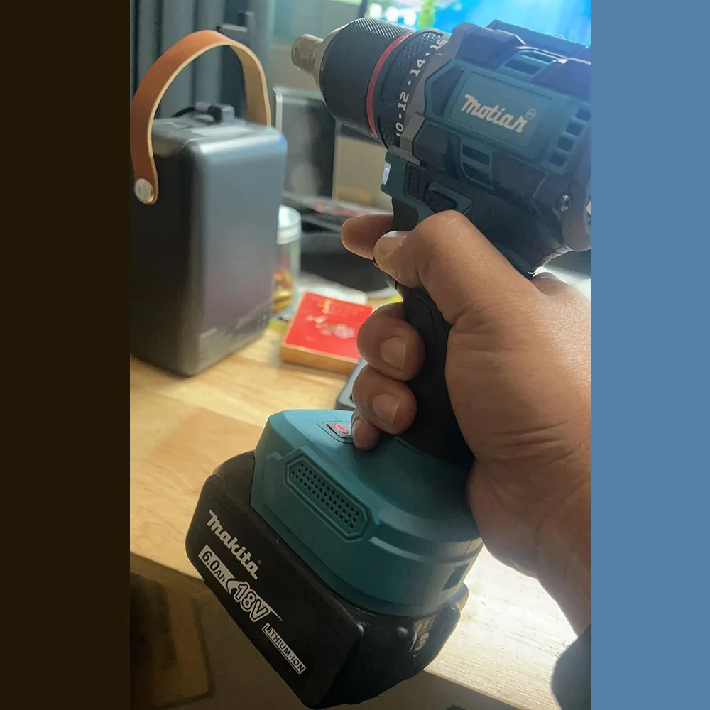 

Genuine Makita 6Ah for Makita 18V Battery BL1830 BL1850B BL1850 BL1840 BL1860 BL1815 BL1820 Replacement Lithium Battery 6000mAh