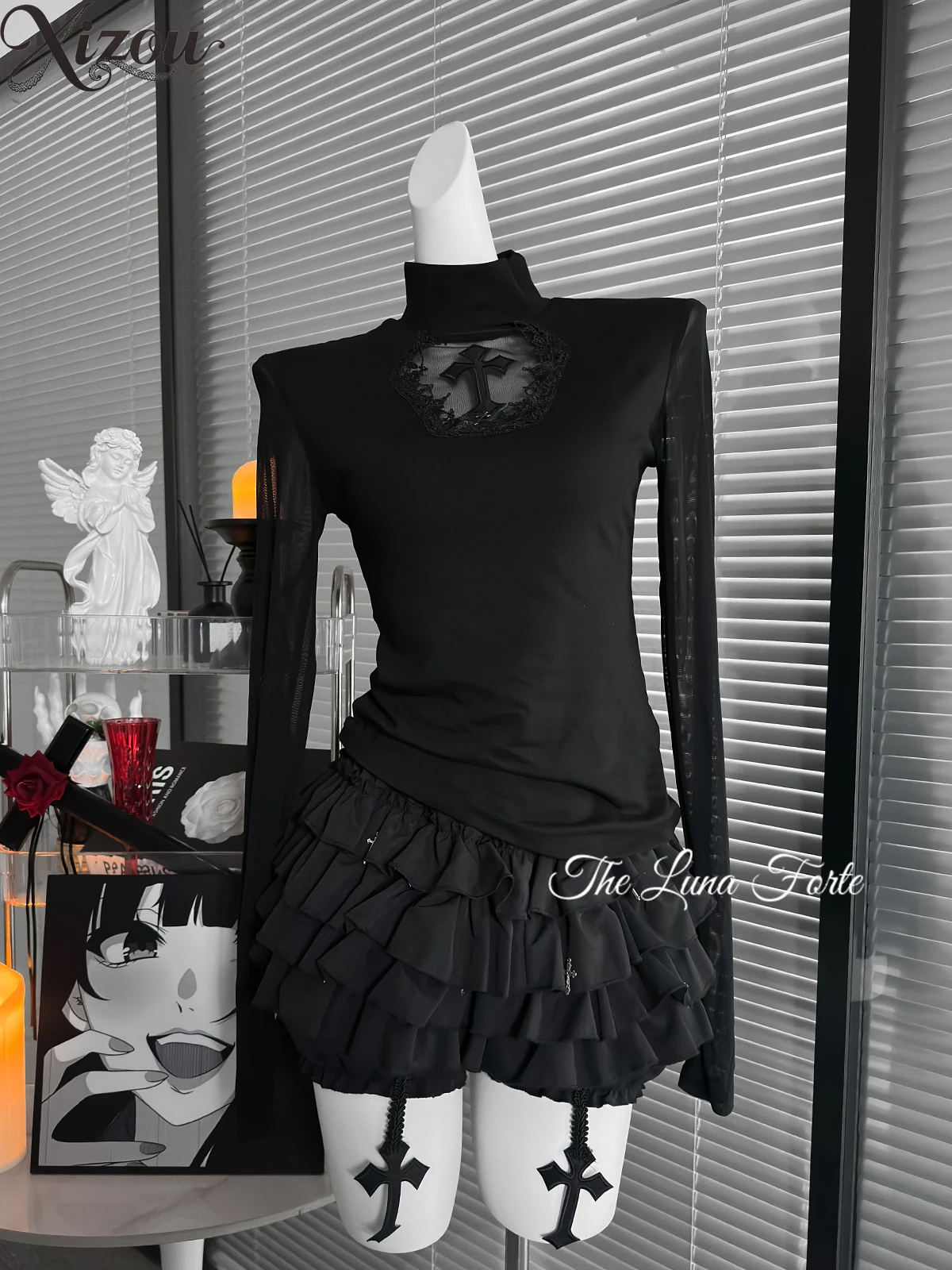 

Темный готический комплект из 2 предметов для женщин с высоким воротником и крестом, тонкий топ, мини-юбка-тортик Y2K, уличная одежда для горячих девушек, осень 2024, с длинными рукавами