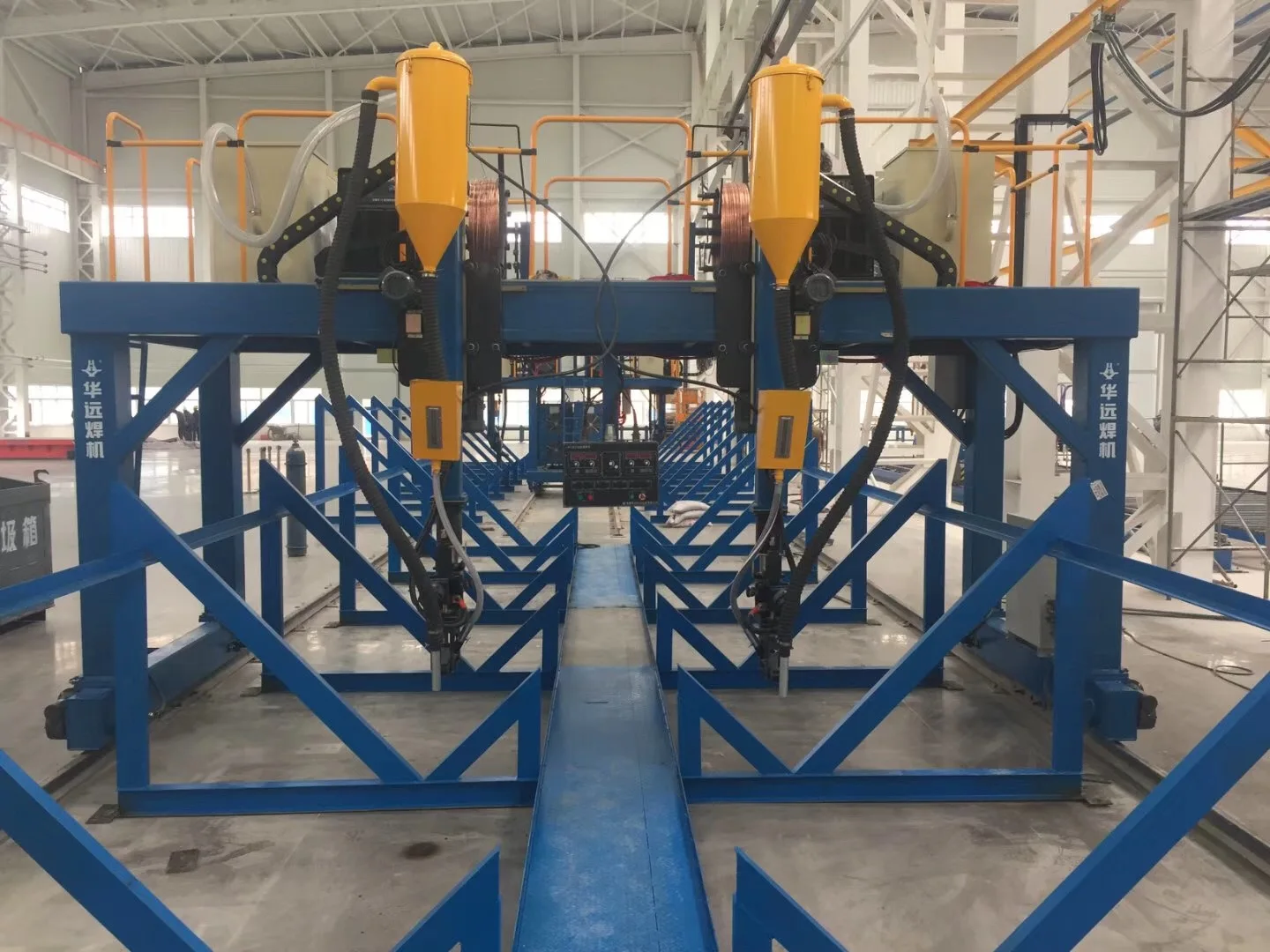 Huayuan الثقيلة LMZ-4000 معدات لحام أوتوماتيكية جسرية لحام هيكل فولاذي كبير مع آلة لحام SAW