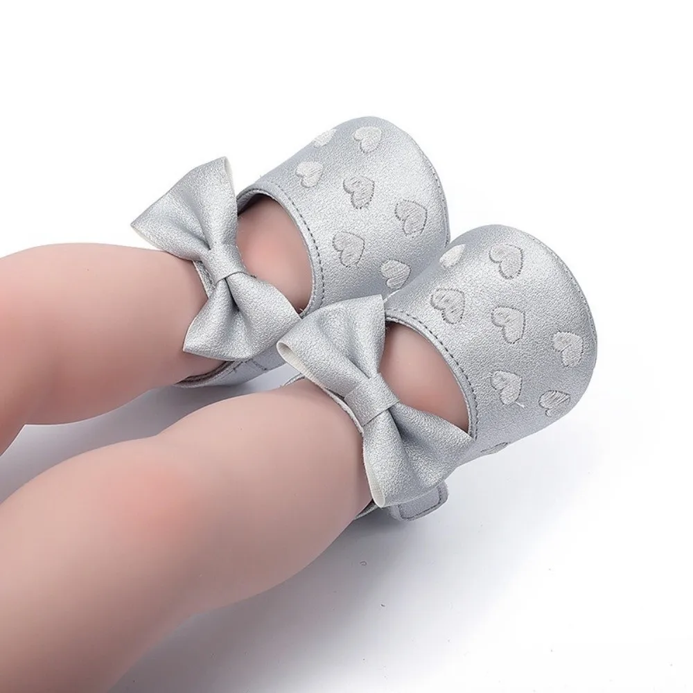 

Fashion Non-slip Leather Baby Shoes Love Bow Cute Appearance Toddler Shoes Multicolor Soft Material Crib Shoes Toddler Girls