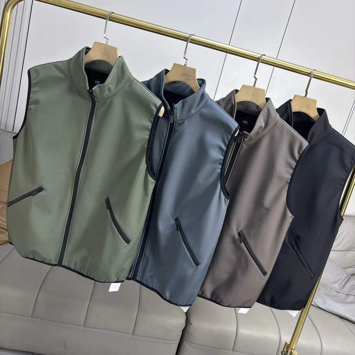 

Термоустойчивый ветрозащитный дышащий жилет с флисовой подкладкой и воротником-стойкой для мужчин, модный, для активного отдыха и альпинизма