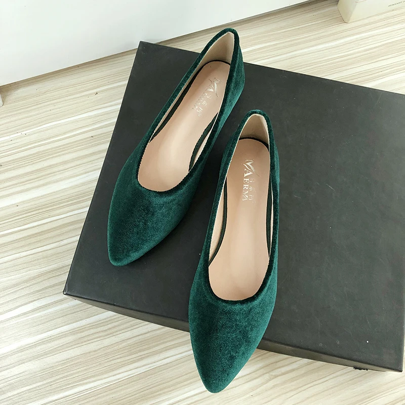 Shoes for Women Designer Shoes Wedding Shoes for Women Bride 2023 New Lady Pumps Slip on Simple Style Velvet Elegant