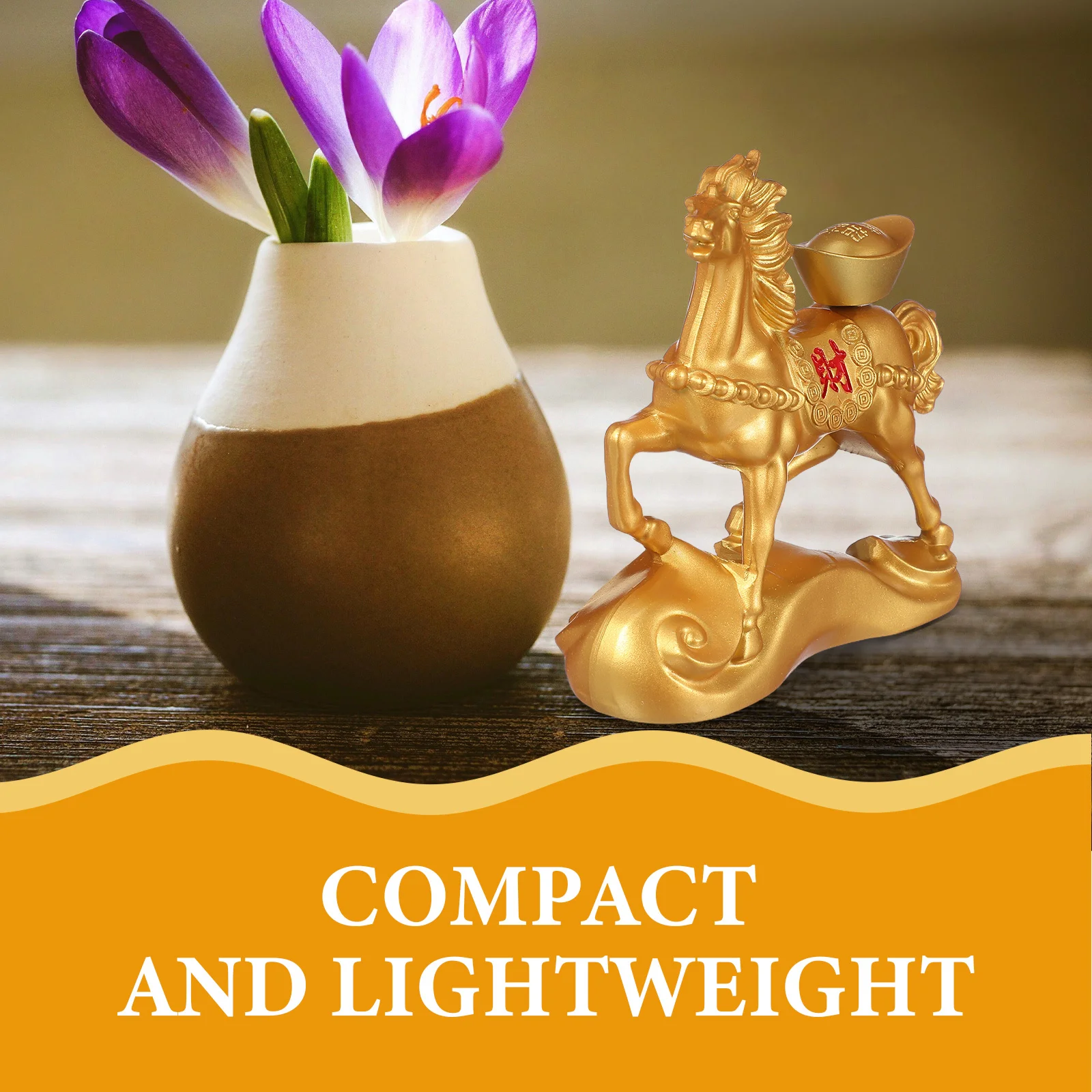 Elegancka mosiężna statuetka konia, pozłacana rzeźba do dekoracji biurka, symbol Feng Shui, symbol prosperacji, mini konik, element sztuki.