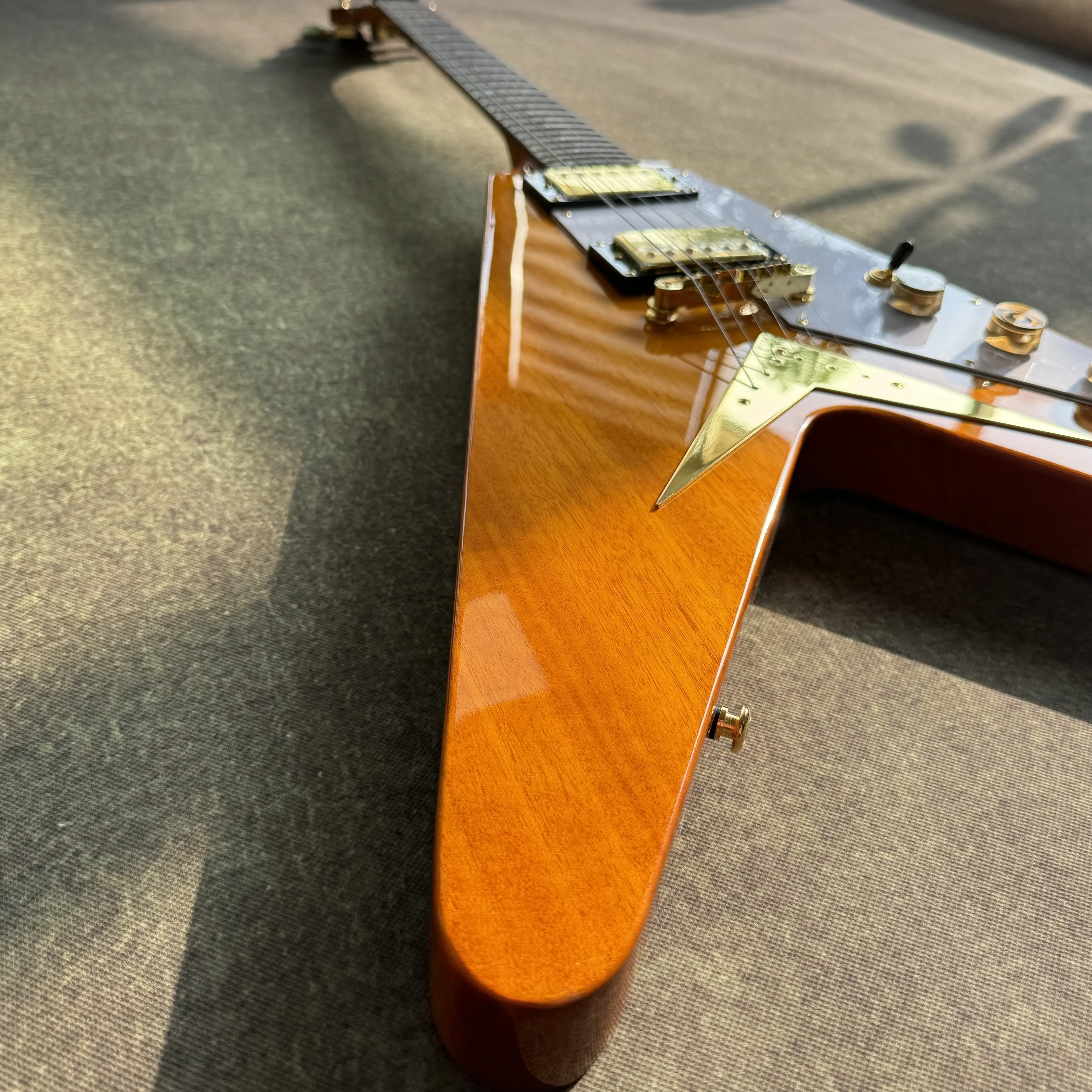 Musical Instrument For Beginners - Guitarra Elétrica Vintage Natural em Forma