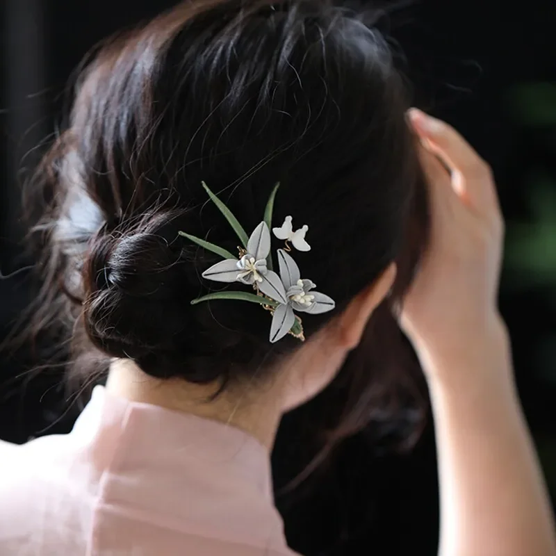 Guofeng headdress handmade flower-wrapped hairpin edge clip Song Hanfu cheongsam headdress daily Chinese matching clip ancient s