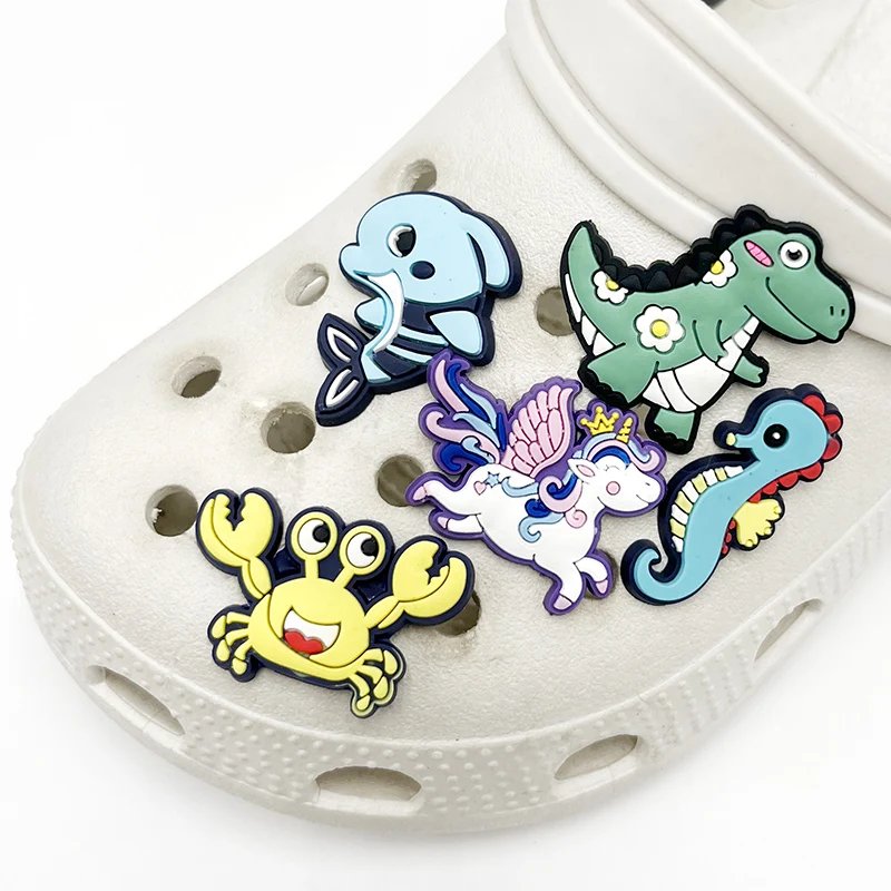 Fantasy Animals PVC Shoe Charms Badge Unicorn Dinosaur Hippocampus Clogs Buckle Accessories Garden Shoes Upper Pins Decoration