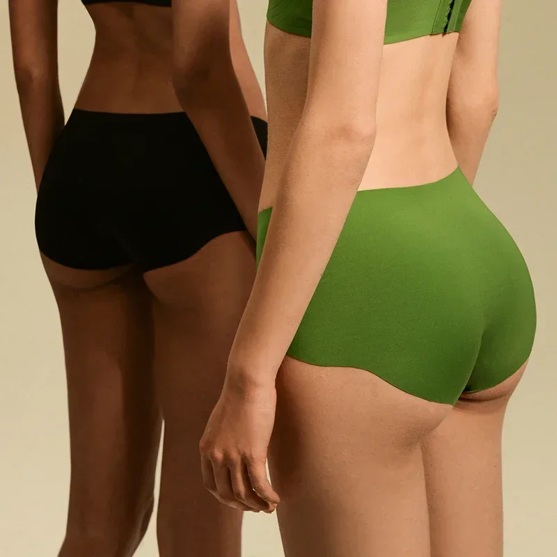SUJIIN Invisible Seamless Underwear Panties for Women Ladies Sexy Panties Comfortable Mid Waist Briefs Female Underpanties N135