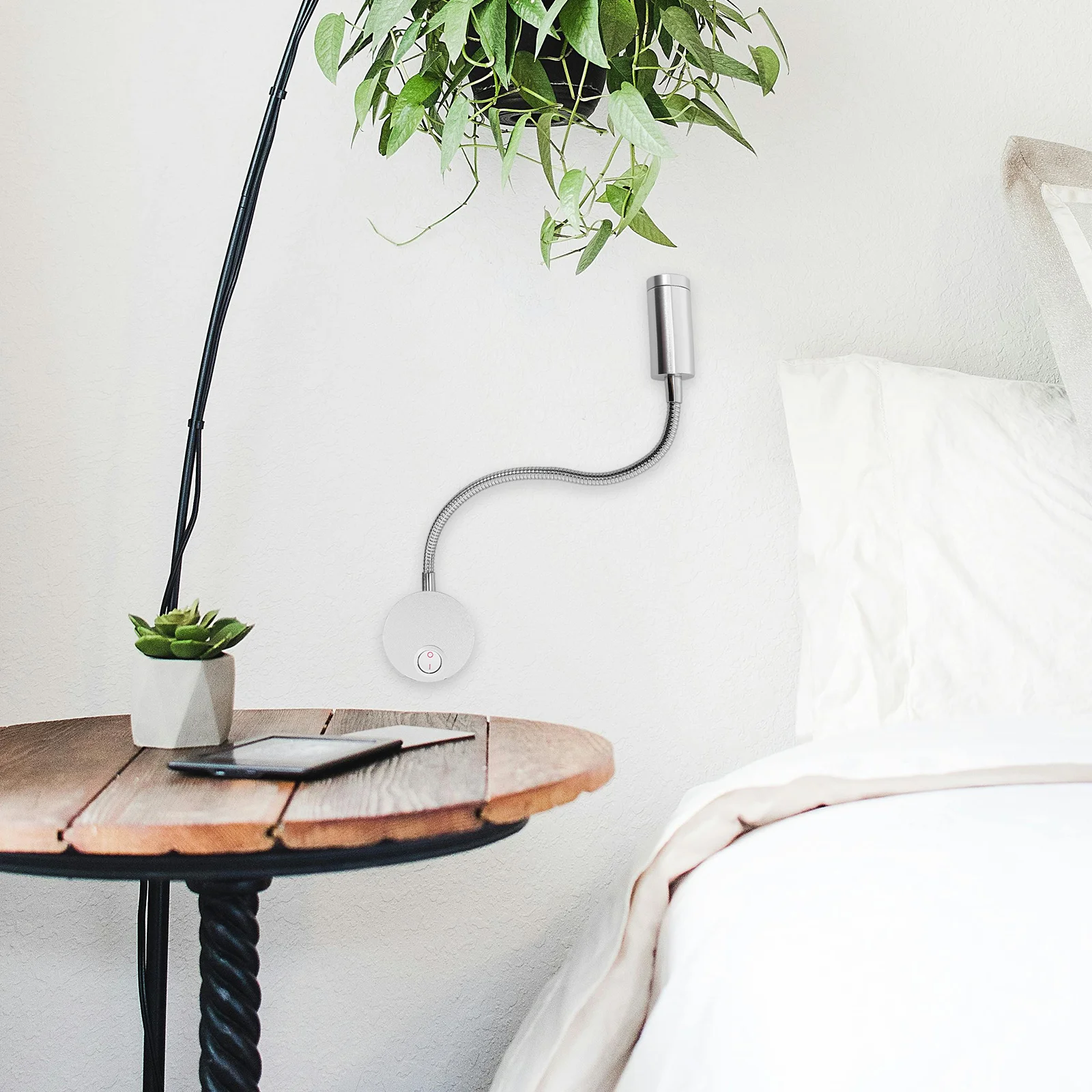 

3W 360-Degree Rotating LED Wall Light Ac 85-265V 30cm Tube 200lm 50000h Lifespan Elegant Silver Aluminum for Home Decor