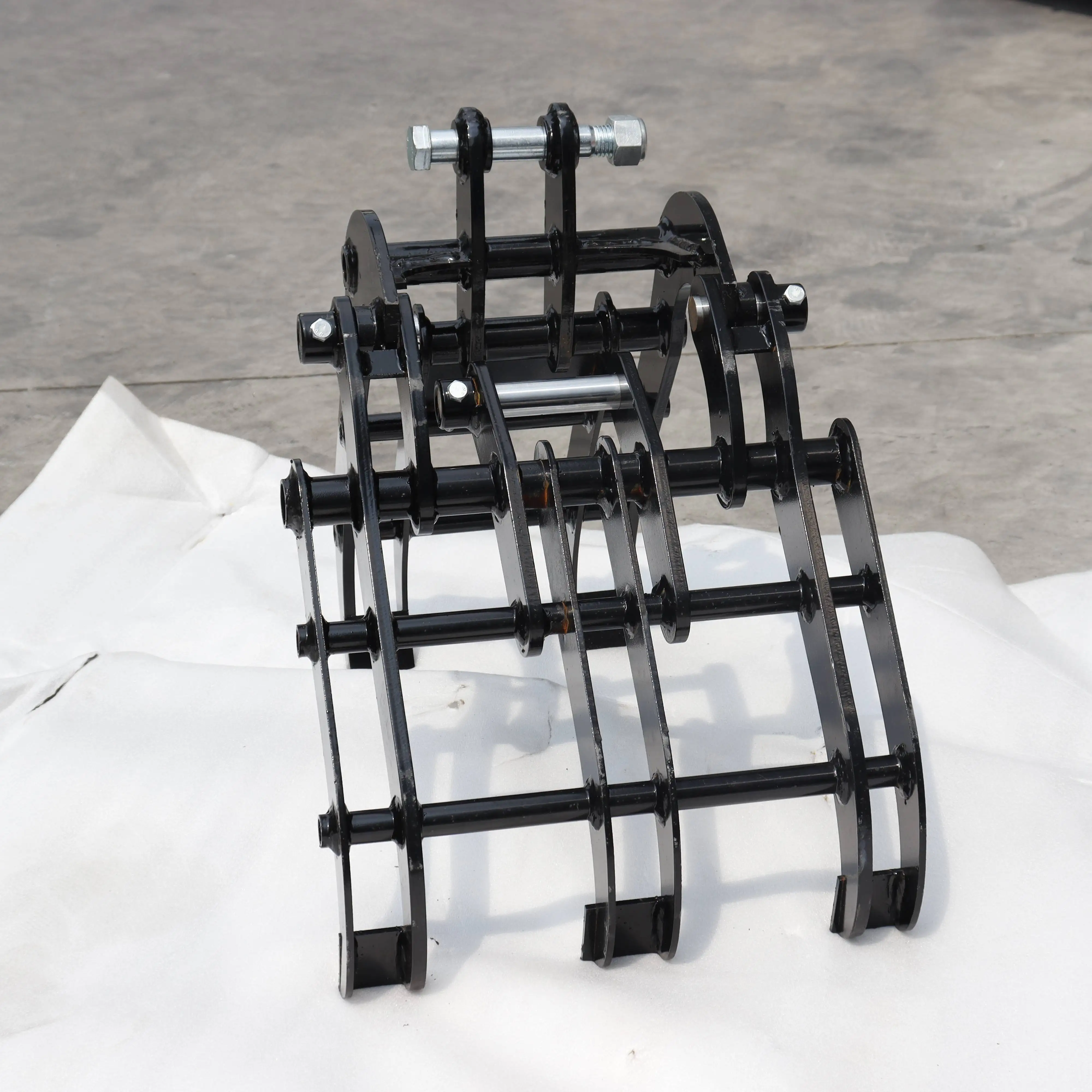 HT 1/2 Ton Excavator Attachments Grab Clamps Various Buckets Bearing Core Components Shandong Origin