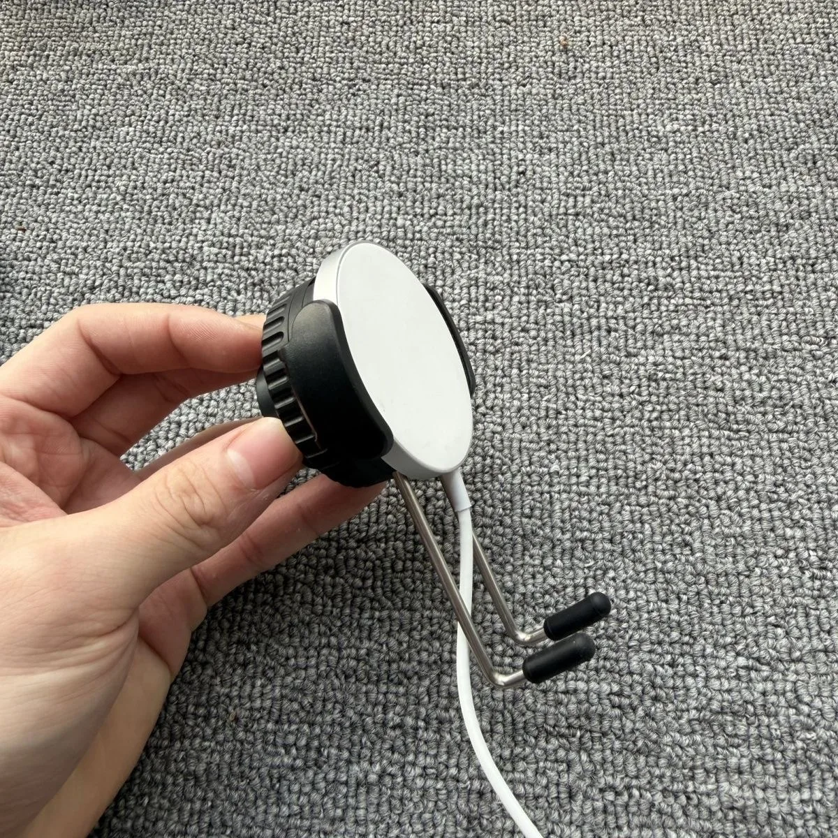 

17mm ball head magnetic suction wireless charging universal fixed clamp multifunctional mobile phone holder accessories