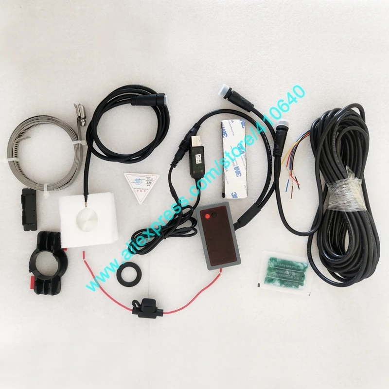 Sensor tingkat bahan bakar Ultrasound dengan layar, Monitor tingkat tangki konsumsi bahan bakar truk minyak telapak tangan untuk air Diesel Petro
