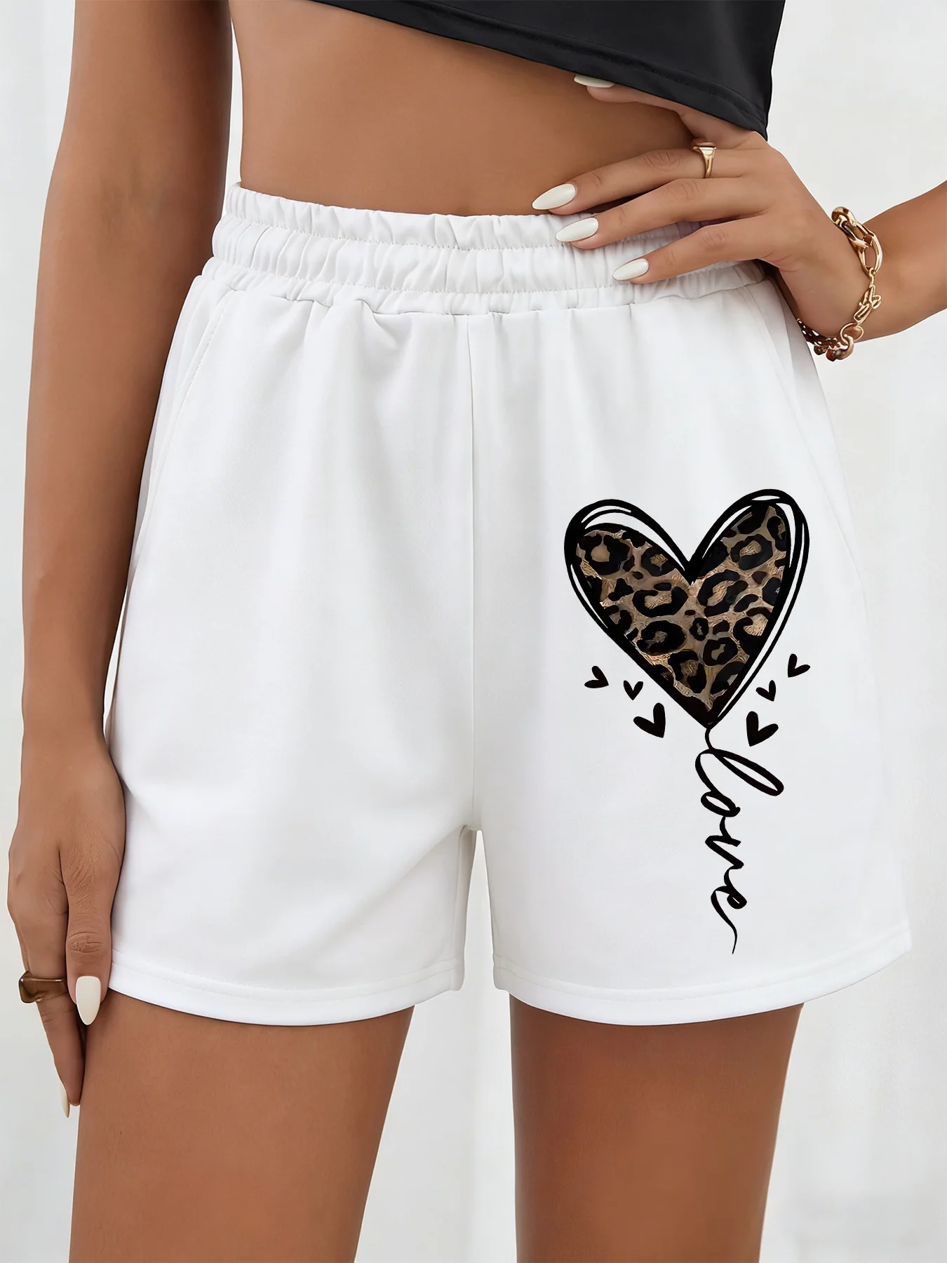 Women's Summer Heart Print Shorts Elastic Waistband Sweat-wicking and Breathable Suitable for Sports Running and Fitness