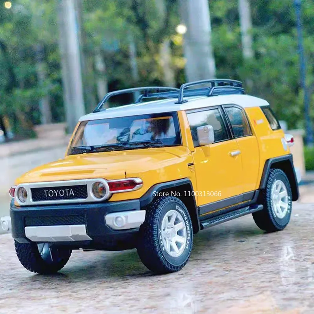Maßstab 1:24 Legierung FJ LAND CRUISER Autos Spielzeug Miniaturmodelle Licht Sound Zurückziehen Fahrzeuge Gummireifen Auto Jungen Festival Geschenke