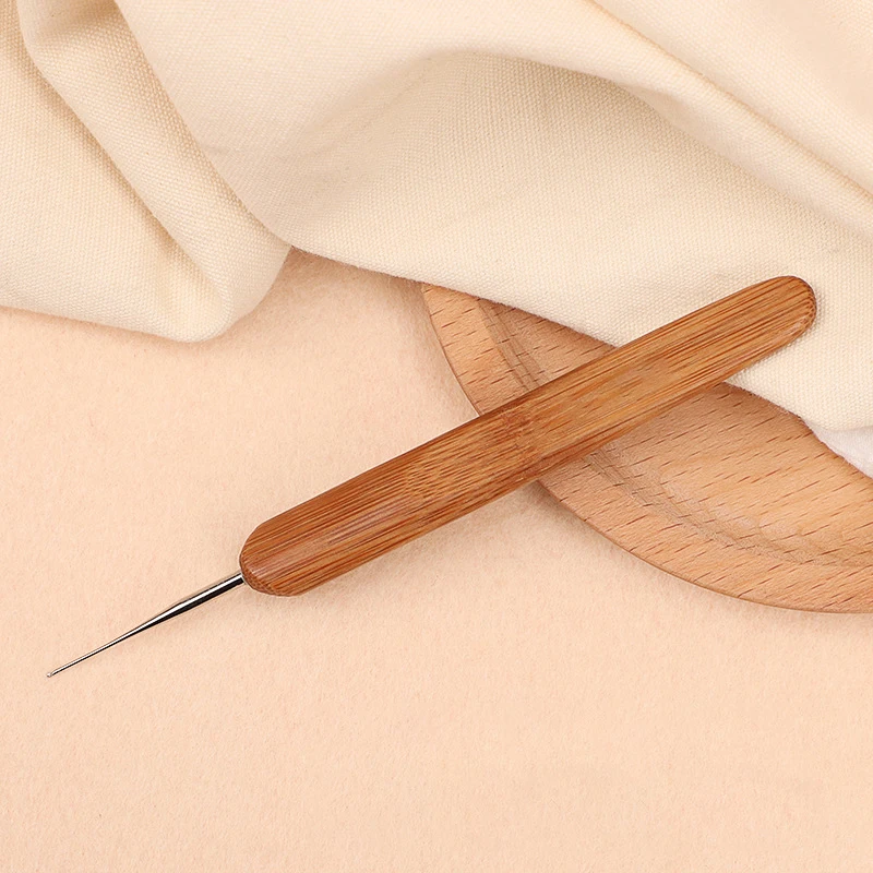 2pcs/Set 0.5mm+ 0.75mm Steel Crochet,Bamboo Handle,  Dreadlock Crochet Hook for Hair Braid Craft, for Dreads Tool