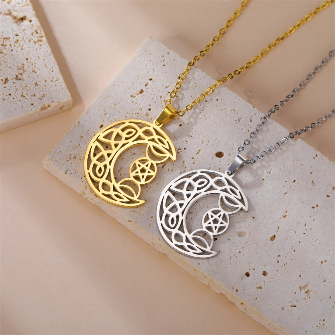 1pc Triple Moon Goddess Necklace for Women Wiccan Crescent Celtic Knot Pendant Chain Stainless Steel Talisman Jewelry Gift