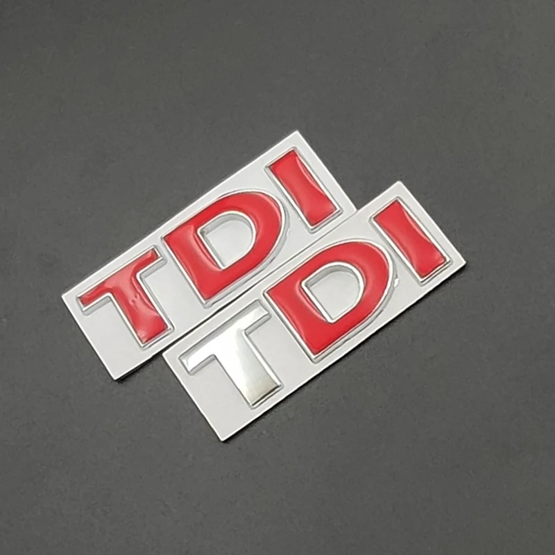 شعار TDI معدني ثلاثي الأبعاد من الكروم الأحمر ، ملصق لوحة تحمل الحروف ، شارة صندوق السيارة ، ملحقات الملصقات