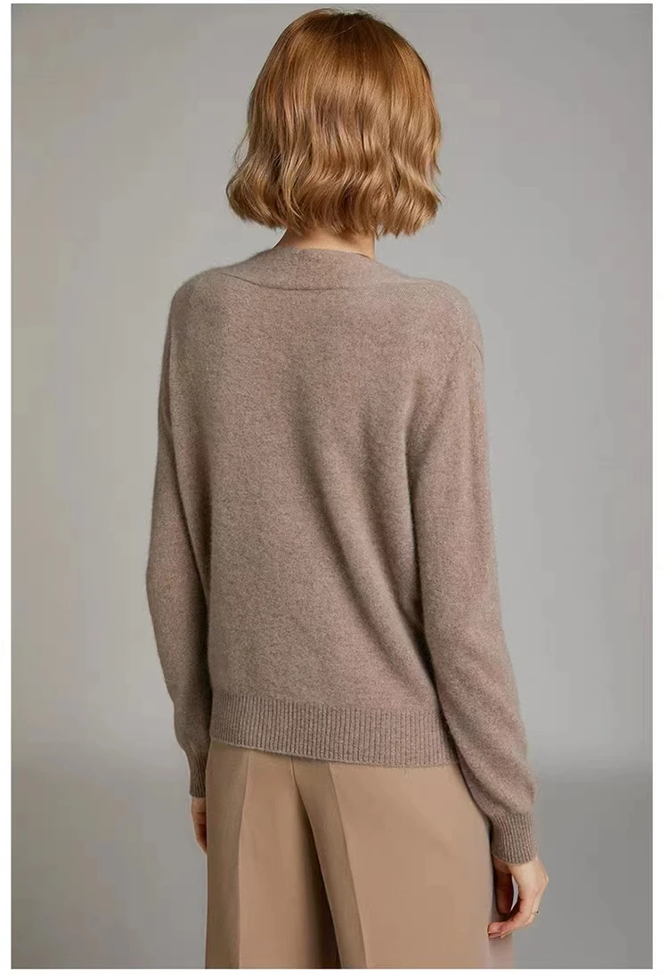 2025 Novo design com fivela de pescoço cruzado cor sólida duas roupas femininas suéter básico de lã cardigã de malha