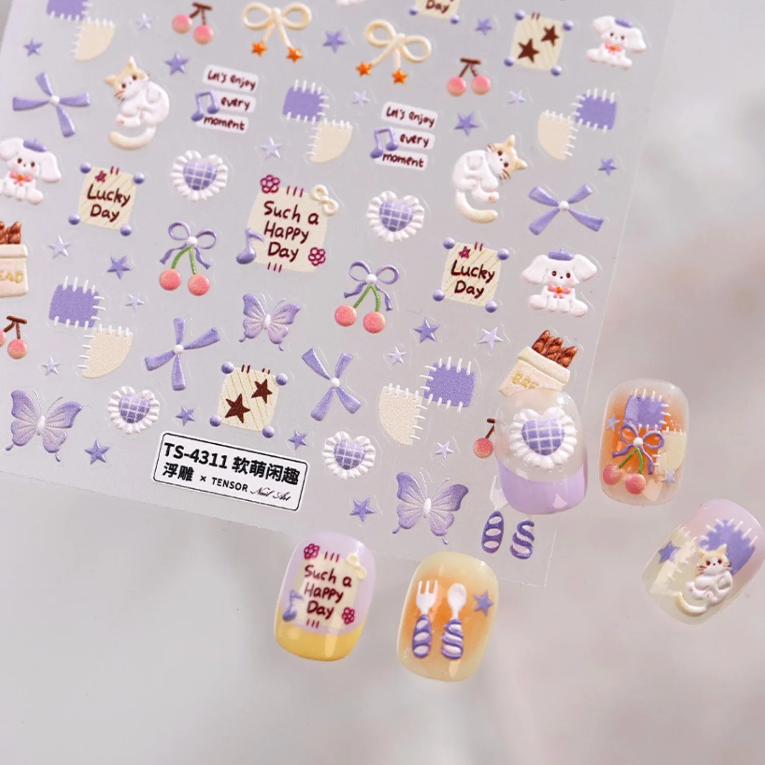 Lila Welpen-Dessert 5D Nagelaufkleber Schmetterling Kirschkuchen Herz Schleife Niedliche Hundeohren-Aufkleber Süße Selbstklebende Maniküre-Dekoration