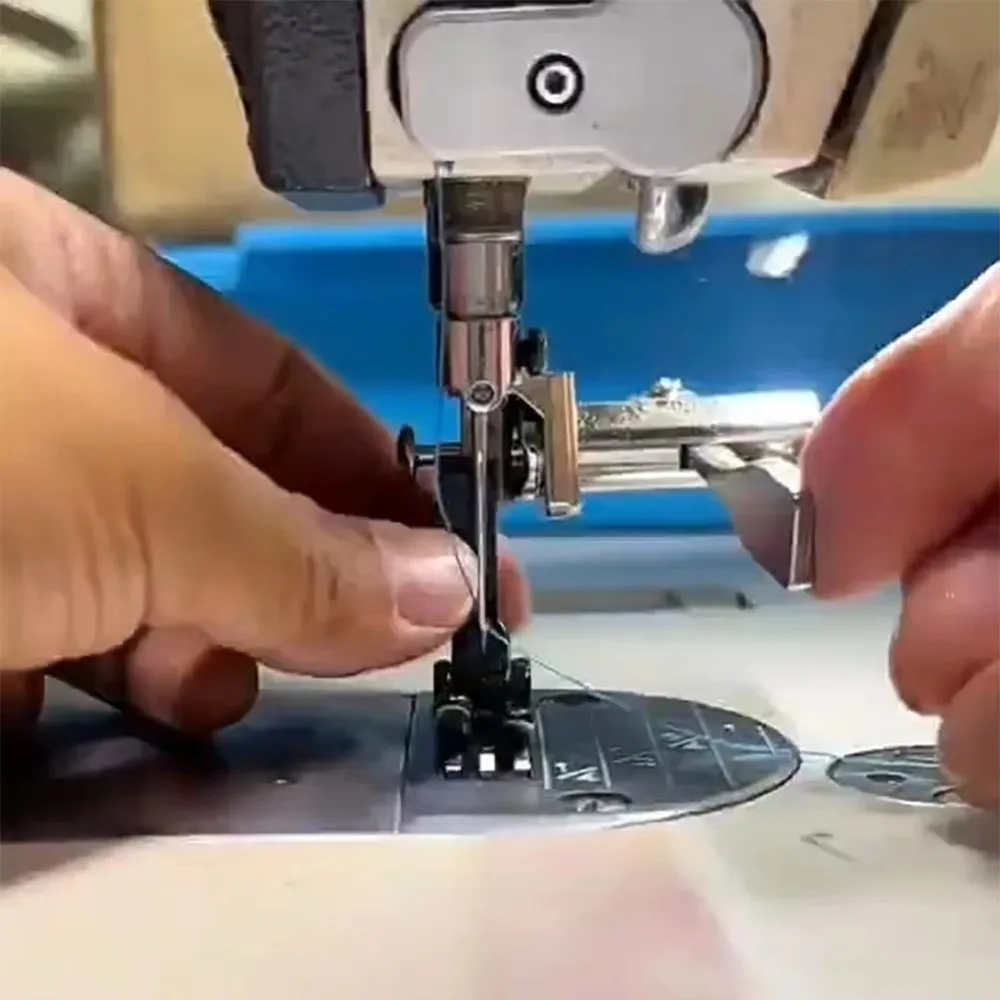 SY-149 Universal Presser Foot Changer Metal Ergonomic Design Presser Foot Replacement Tool Hand-Saving Durable
