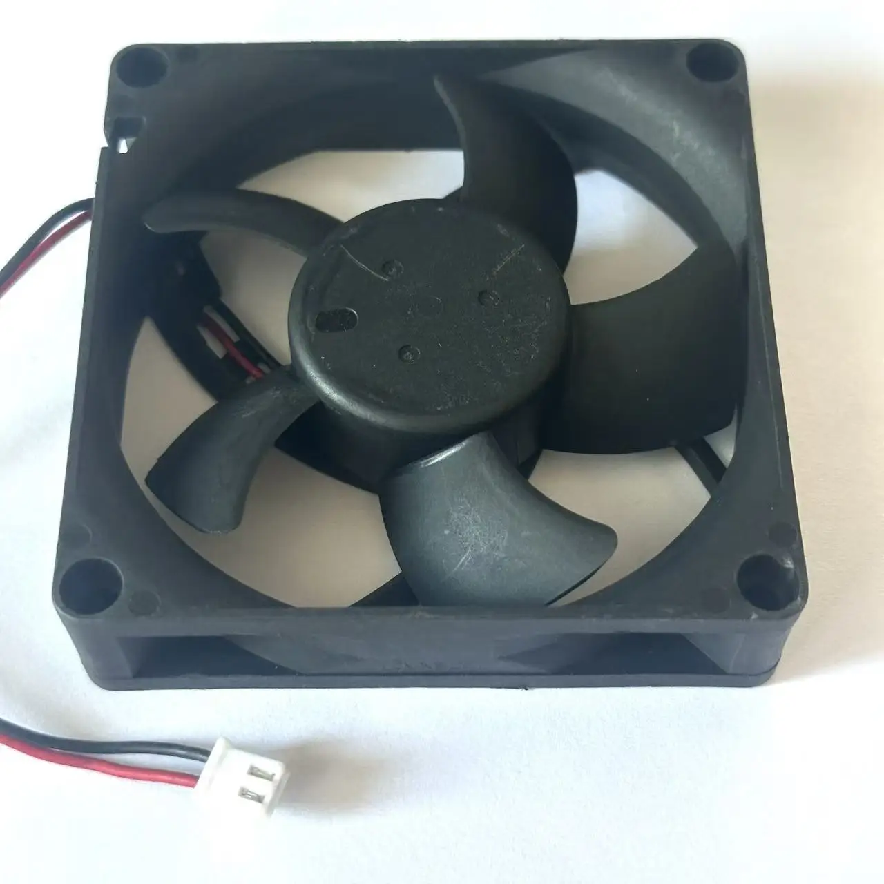 Delta Electronics AFB0812HHD Server Cooling Fan DC 12V 0.26A 80x80x20mm 2-wire