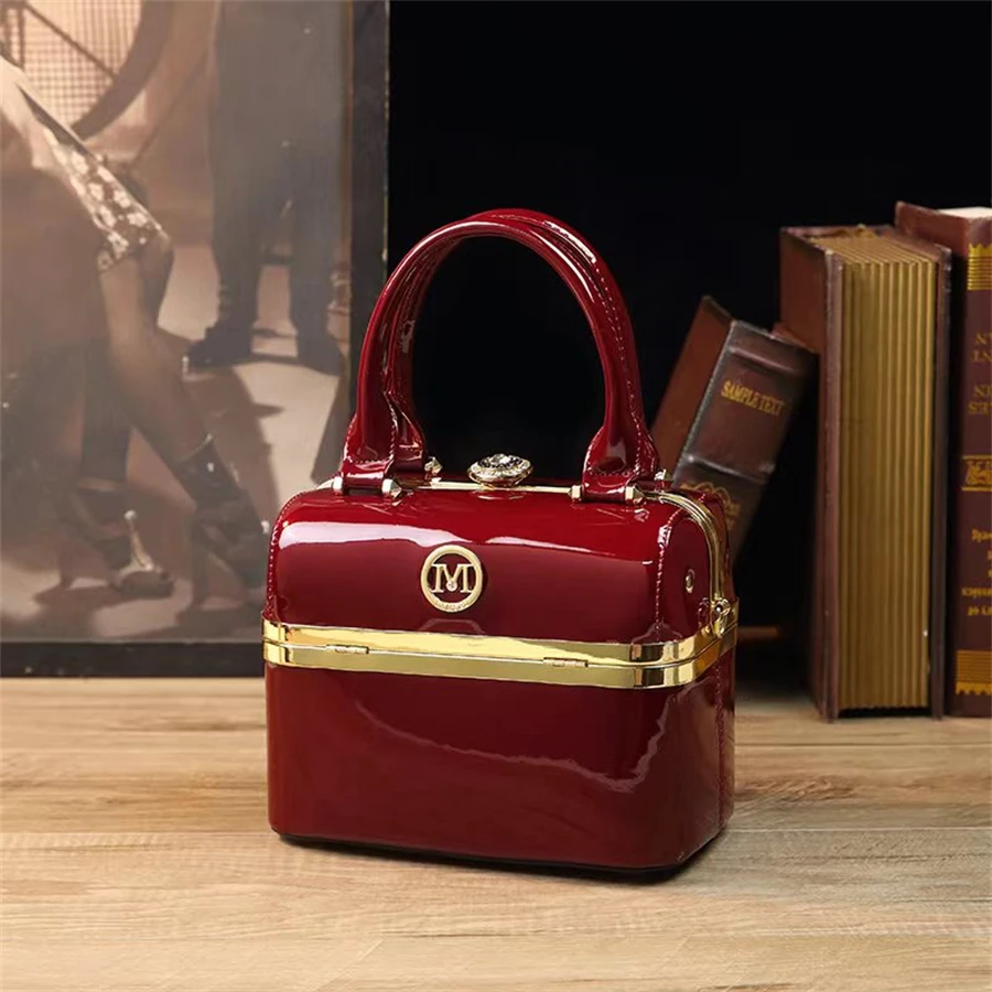 New minimalist and fashionable small handbag, high-end carriage crossbody bag, portable box bag Fashion Crossbody Bags Ladies\'