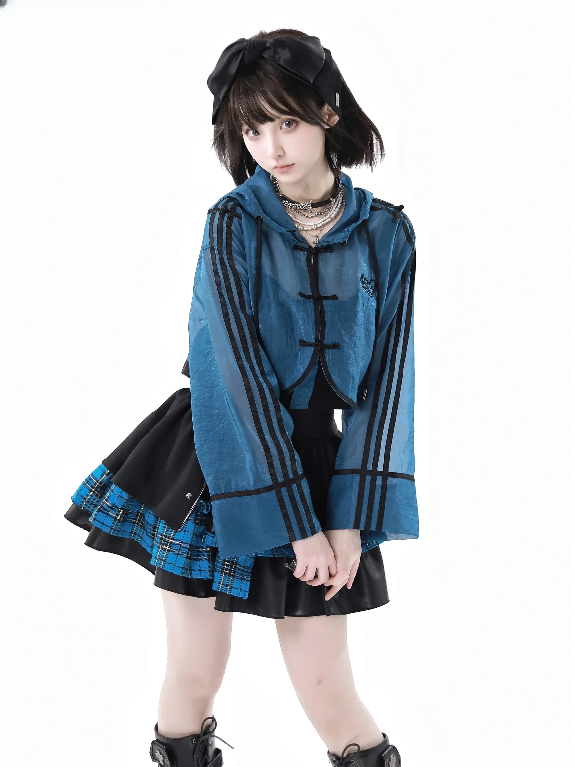 

Spring and Summer New Contrast Color Chinese Button Knots Design Long Sleeve Blouse Sling High Waist Short Skirt Sweet Suit