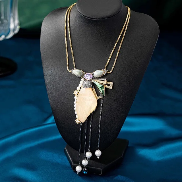 

Necklace Fashion Personality Temperament Retro Light Luxury Butterfly Fringe Pendant Jewelry Collier Femme Pendant Grandes Mujer