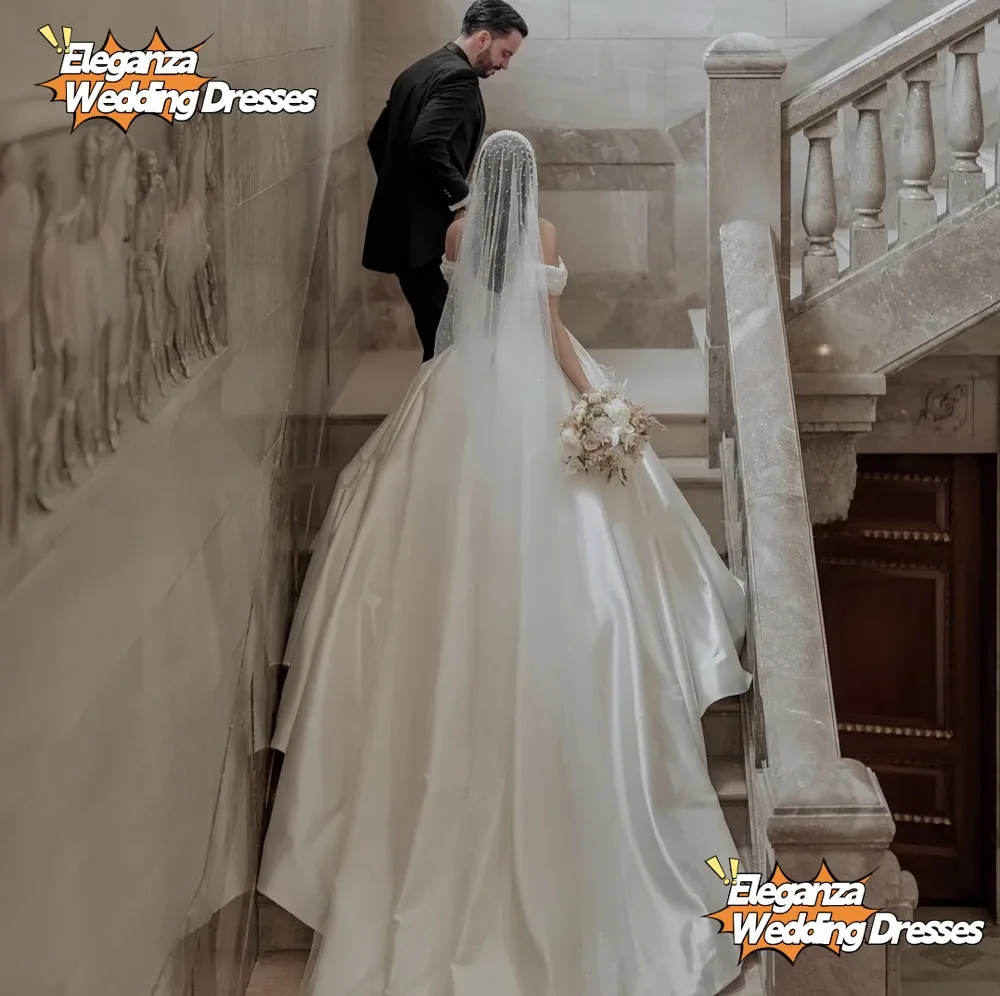 Customized Retro Shiny Wedding Dress Sexy Off Shoulder Tight corset A-line Princess Bridal Dress Shiny Fluffy Wedding  Dress