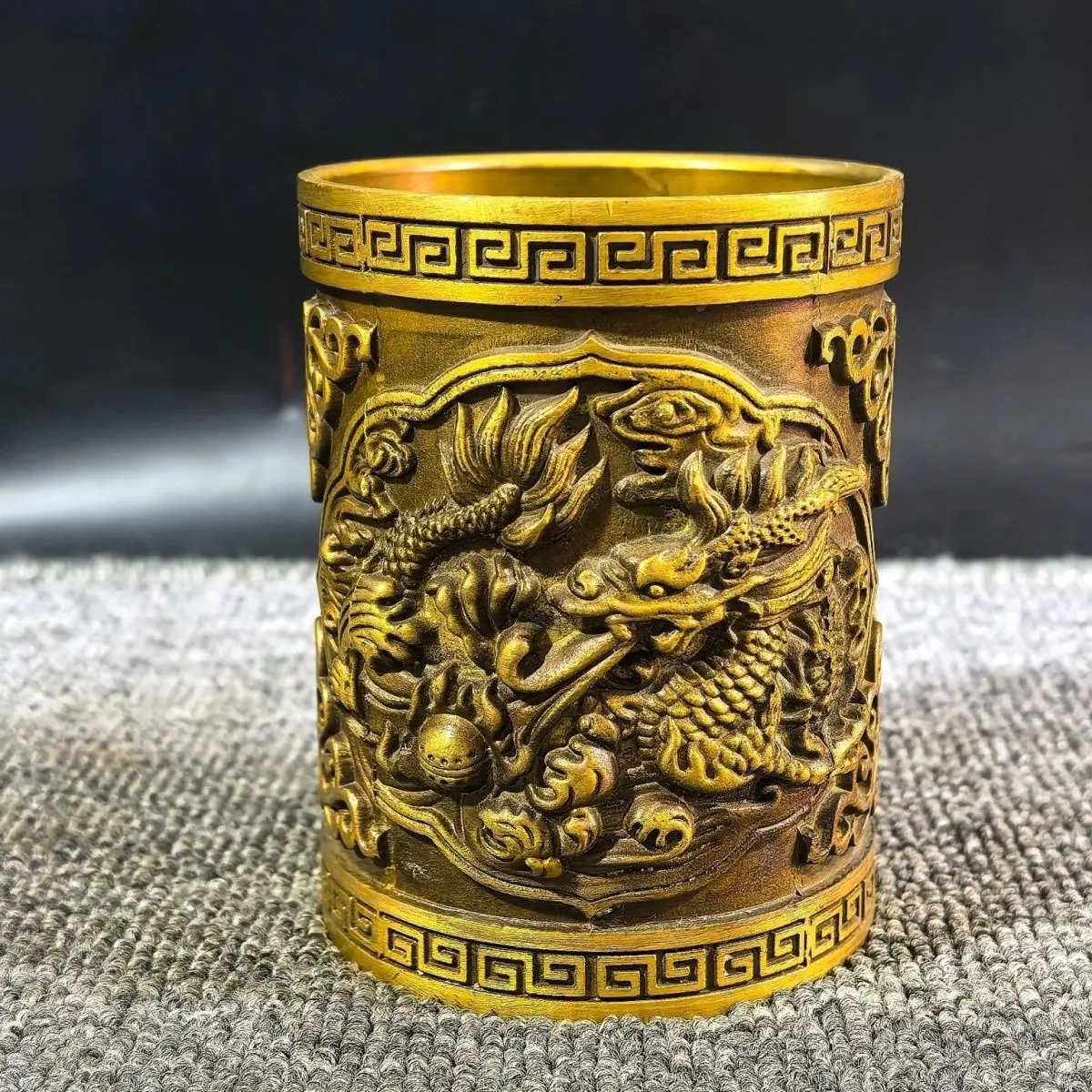 Brass pure copper double dragon pen holder desk copper ornament home weighing about 740 grams