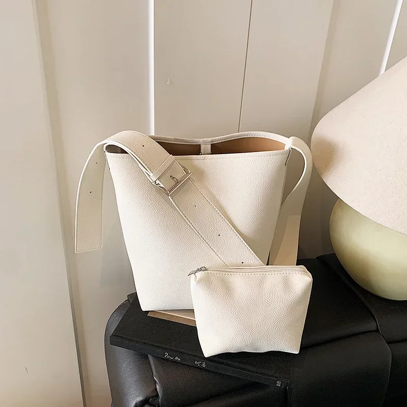 2025 Fashion Solid New Large Capacity PU Bucket Shoulder Bags High Quality Simple Commute Versatile Crossbody Bags for Women