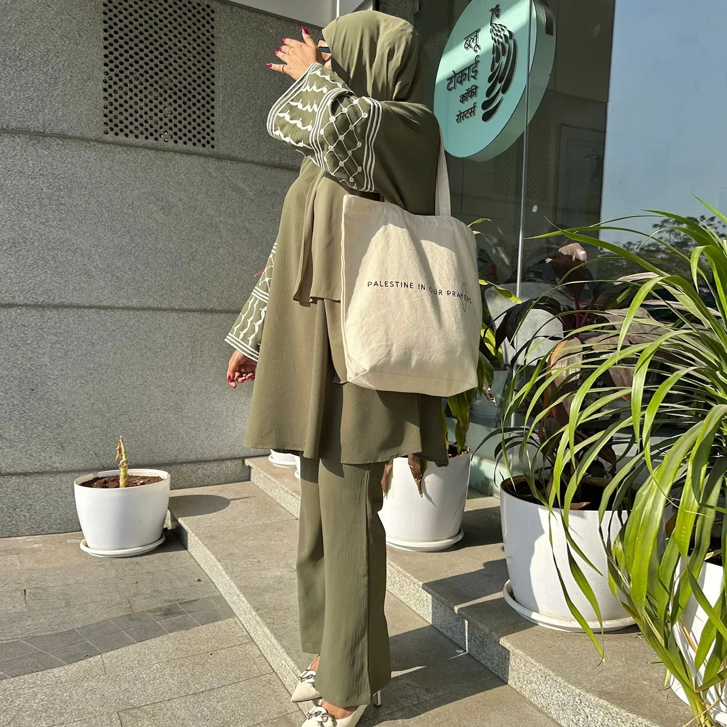 2025 Summer Fashion Embroidery Muslim Women's Set Tops Shirt High Waist Loose Wide Leg Pants Elegant Two Piece Set Islamic Suits