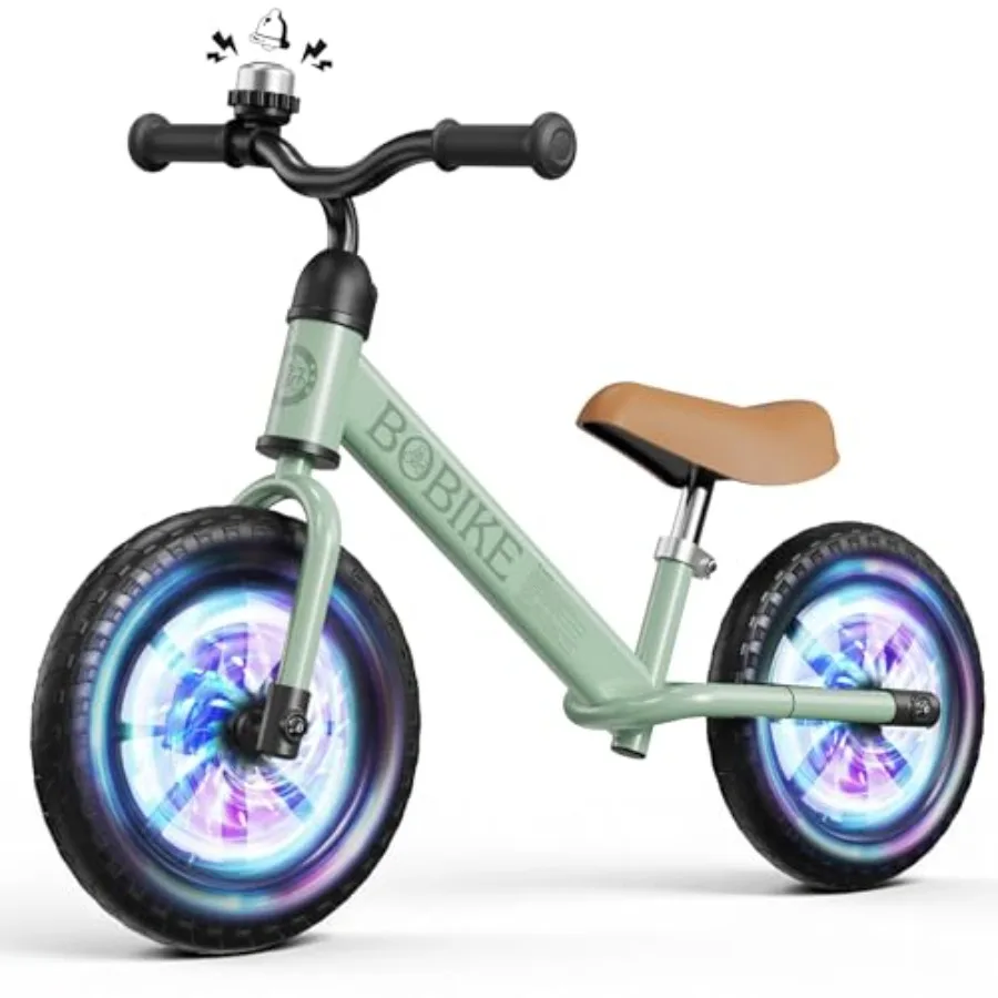 

Балансировочный велосипед для малышей от 2 до 5 лет. Велосипед без педалей с подсветкой колес. Регулируемое сиденье на руль. Нескользящие шины First B.