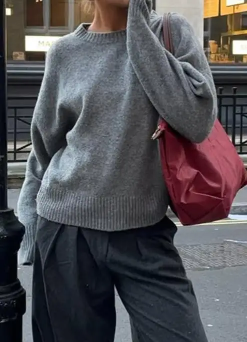 

Fashion & Minimalist Style Round Neck Long Sleeve Sweater with Wool Woven Women's Clothing for Autumn and Winter 2025 Pullover