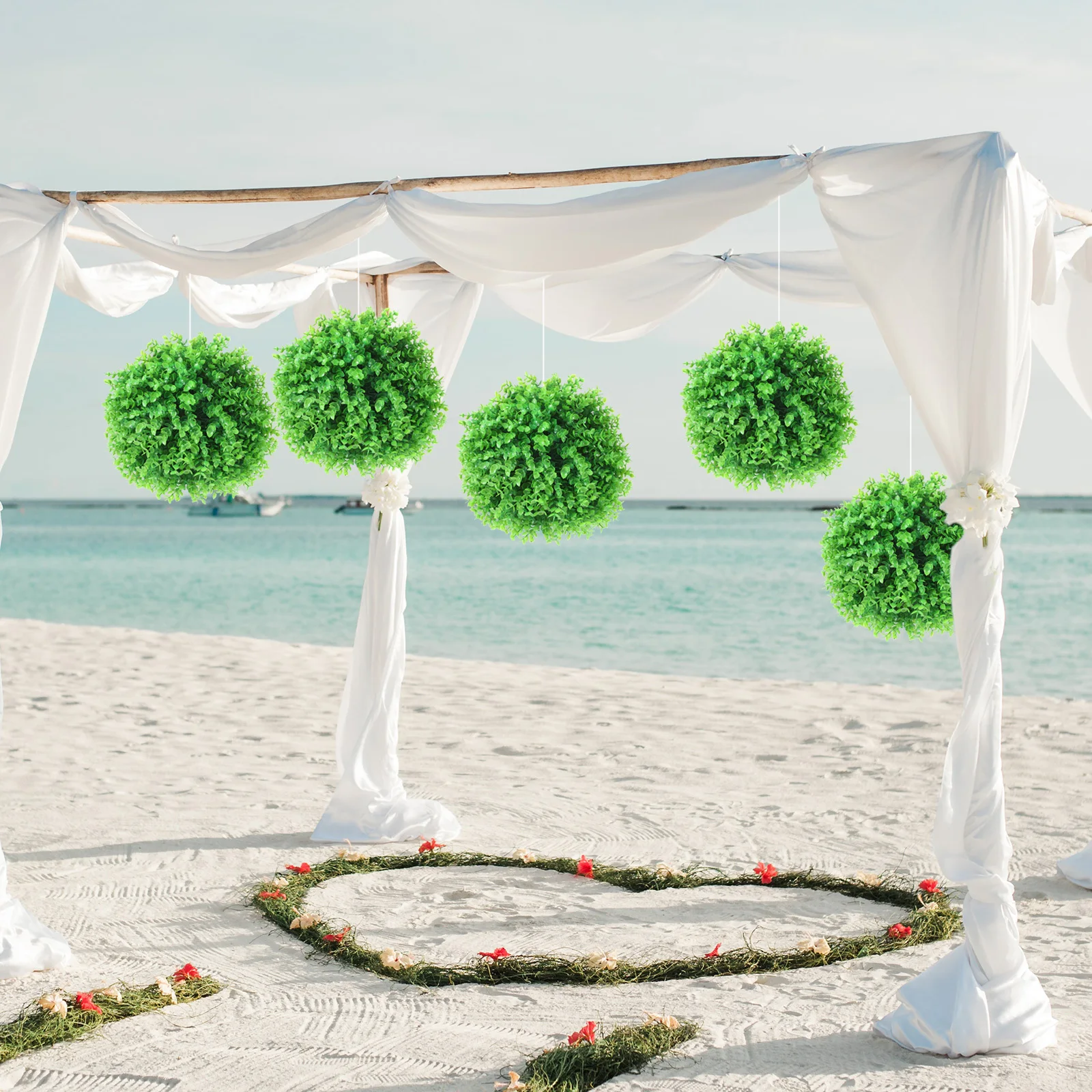 

Faux Topiary Ball Artificial Plant Hanging Grass Ball Ceiling Decor Simulation Green Leaf Decorative Orb for Home Outdoor