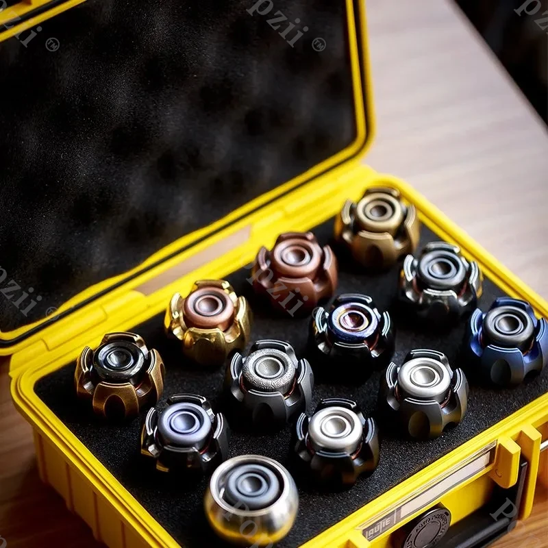 Profesjonalny futerał LAUTIE do przechowywania zabawek antystresowych EDC dla dorosłych, sliderów, fidget spinnerów, gyro na opuszki palców i przekładni.
