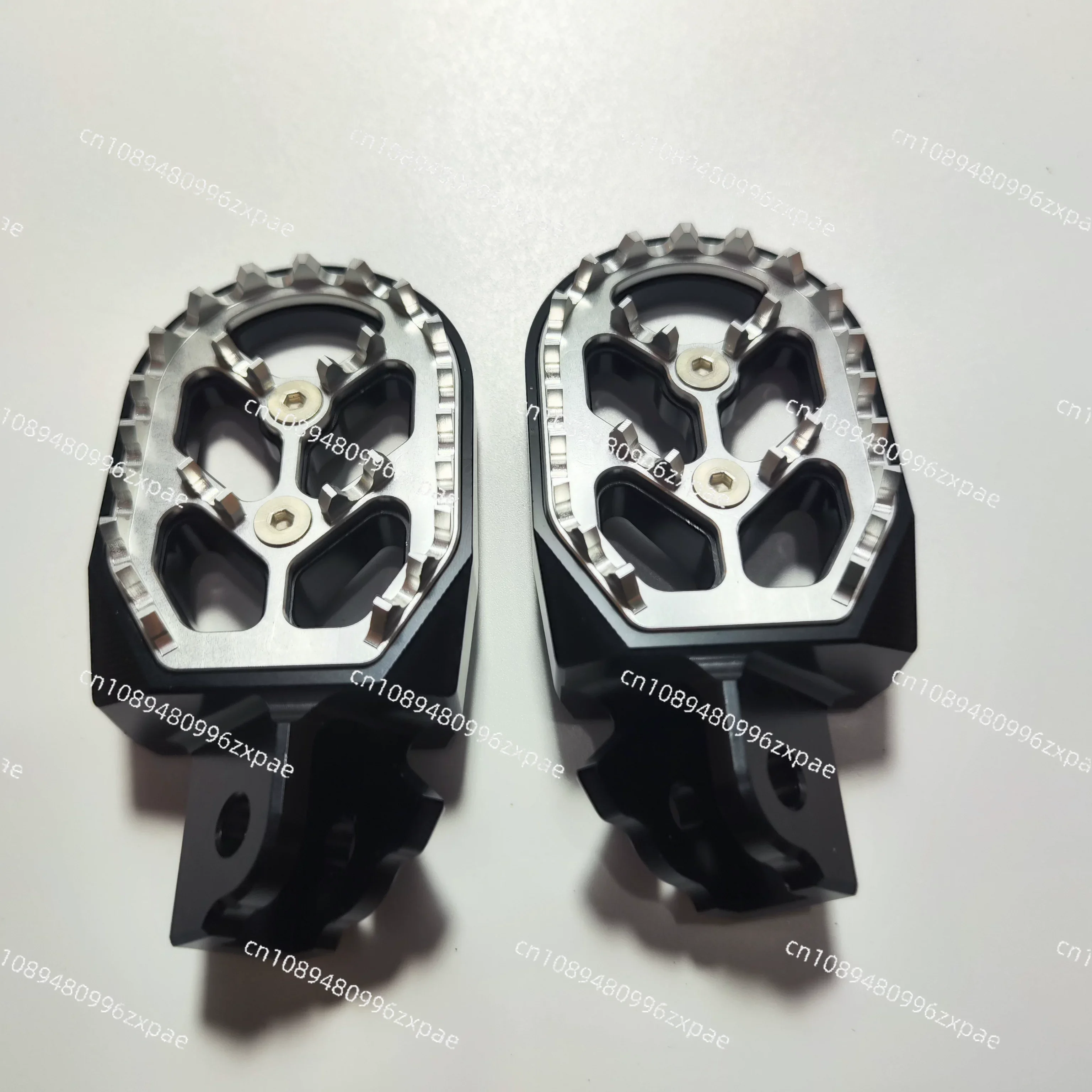 Motorcycle Pedals. for Qiulongji Bee, Off-road Slider Tire Increases Stability,CNC 7050 Material,Off-road Motorcycle Accessories