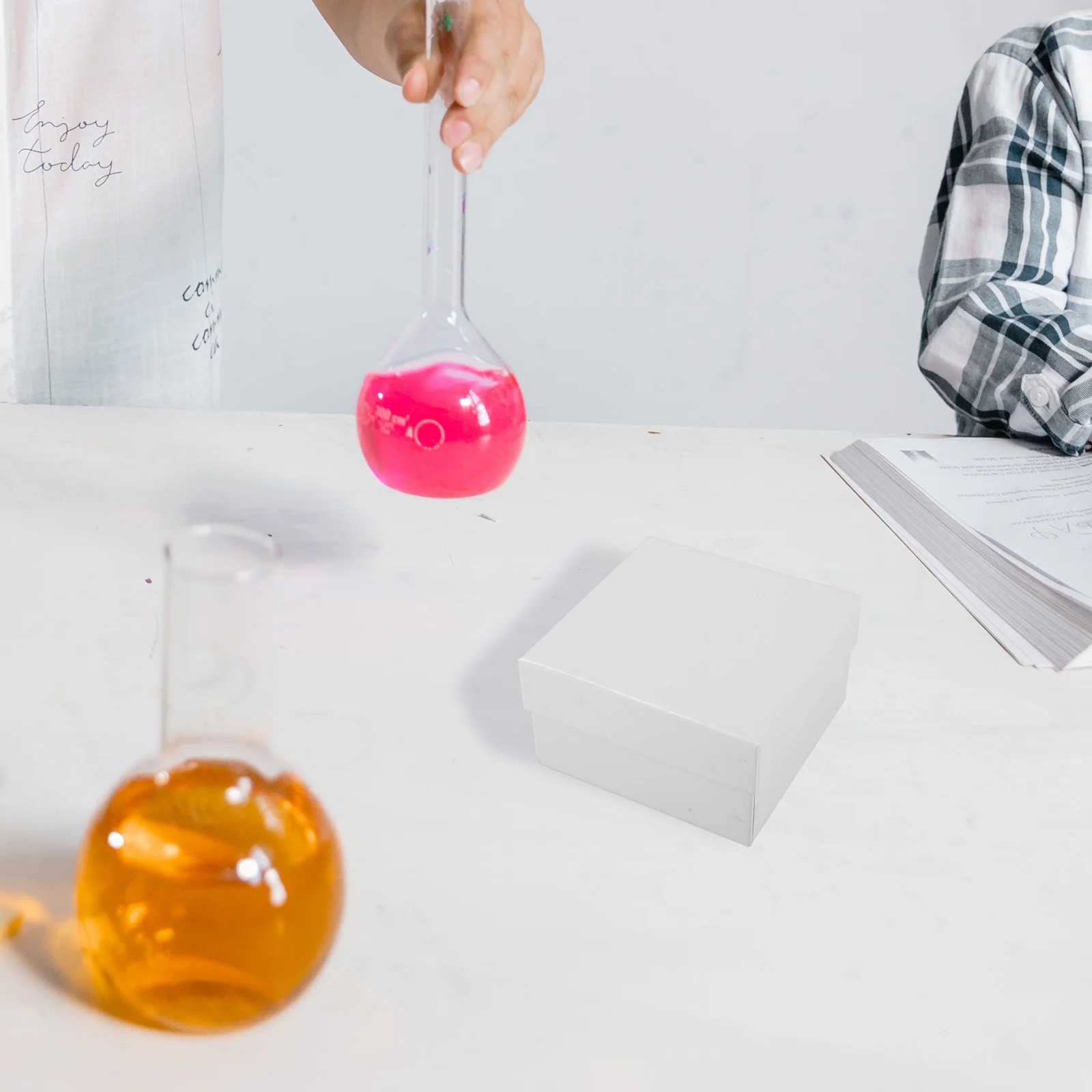 

Freezer Sample Storage Box Paper Tube Container Strong Cold Resistant Microcentrifuge Tube Box Laboratory