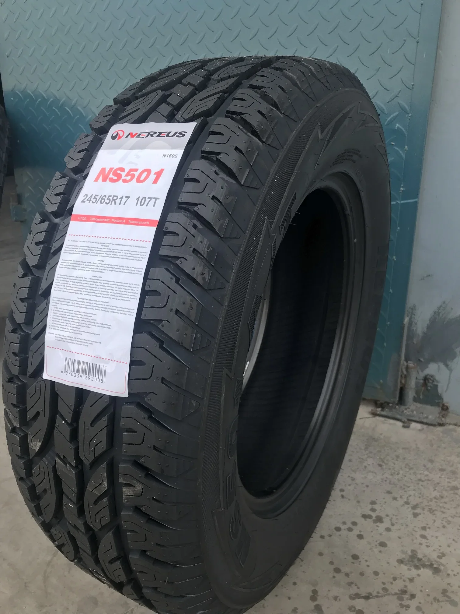 نوعية جيدة 265/70R17 265/60R18 265/50R20 275/60R20 265 50 r20 275 55 20 في الإطارات SUV 4X4