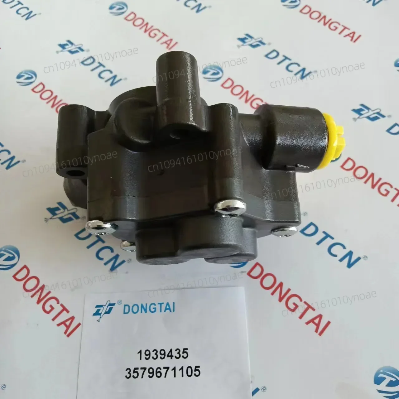 

2025 NEW DAF XF 106 FUEL PUMP 1939435 3579671105 FOR EURO 6
