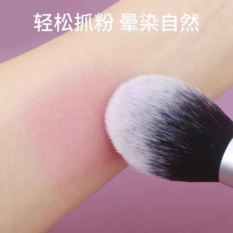 Pennello per trucco a forma di fiamma Pennello per evidenziare Pennello per cipria morbido Pennello per fard Pennello per trucco di bellezza