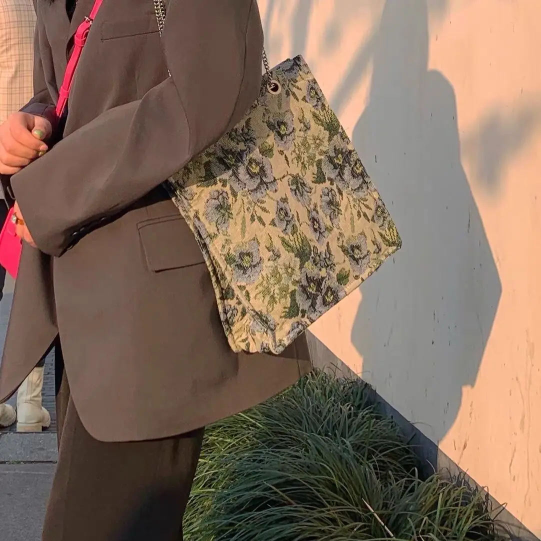 Flower Design All-match Shoulder Bag Soft Large Capacity Tote Bag Korean Chic Large Capacity Vintage Fashion Chain Bags Women