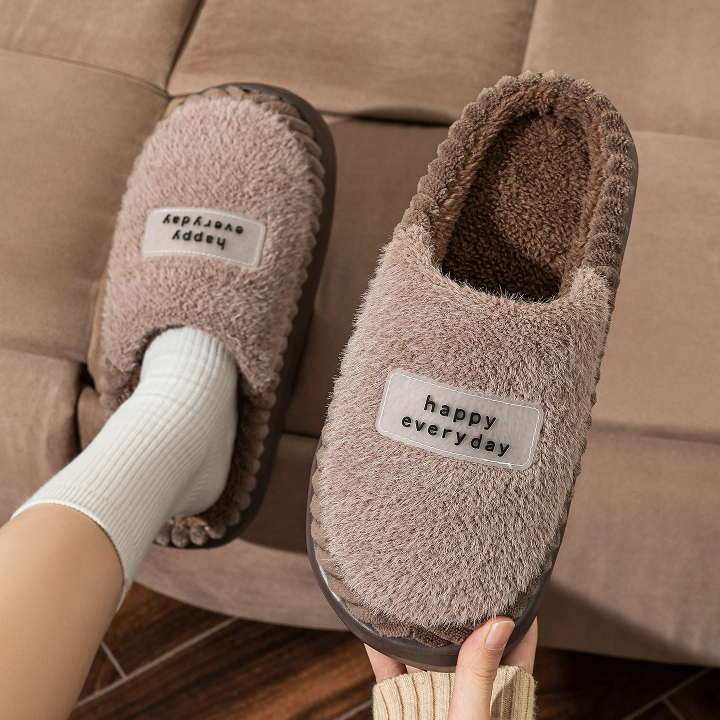 Winter Warm Slippers Women Men Thick Plush Platform EVA Shoes Silent Non-Slip Outdoor Indoor House Slides Cozy Bedroom Mules