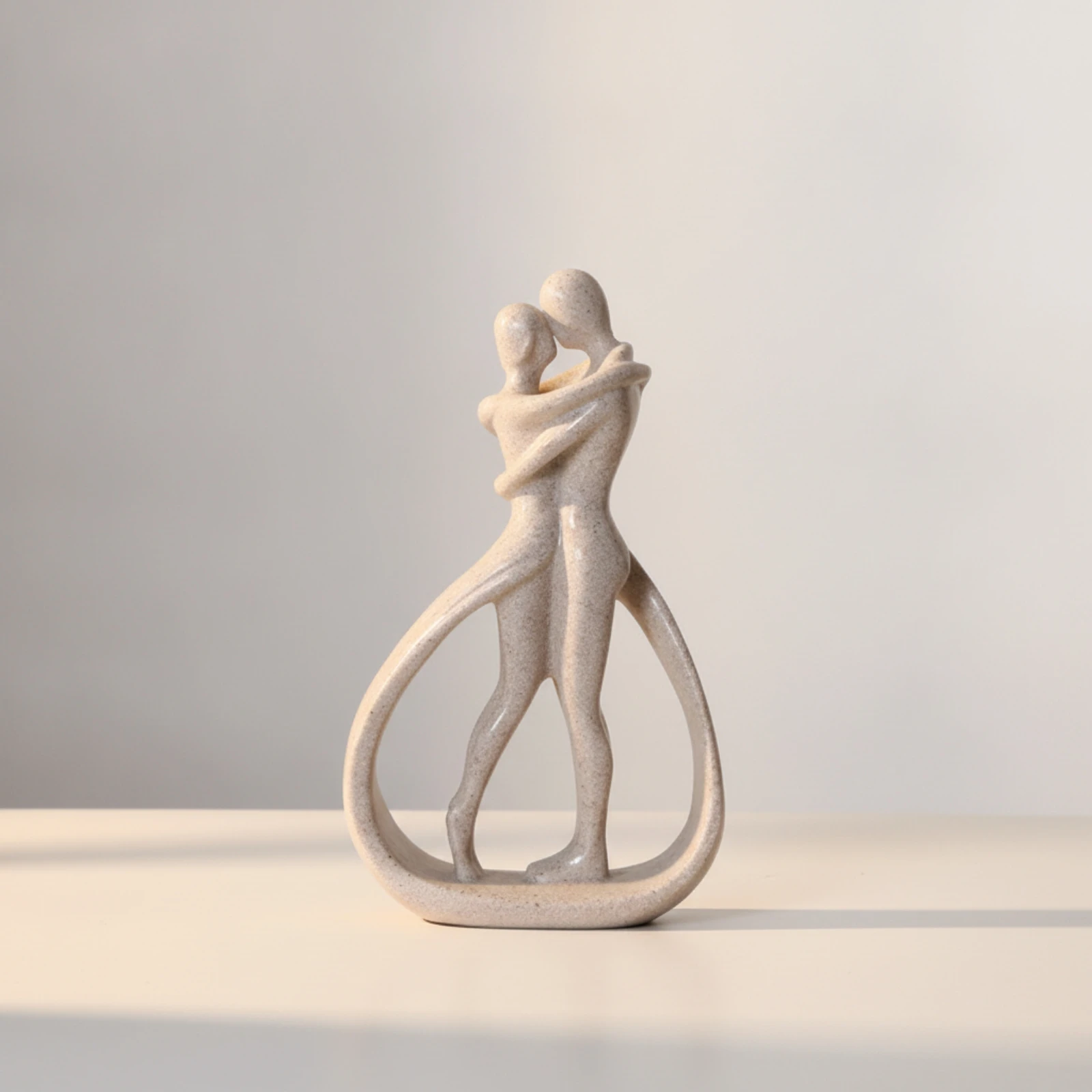 Embracing Couple Statue Minimalist Abstract Couple Sculpture Love Sculpture Slender Decor Elegant for Couples, Shelf, Desk