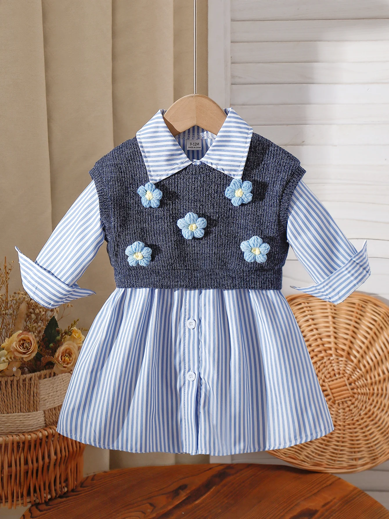 Korean girls' striped shirt skirt two-piece set, three-dimensional small flower knitted vest, baby spring and autumn Western sty