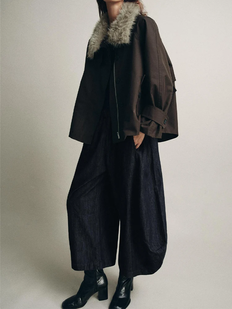 เสื้อแจ็คเก็ตกันลมสไตล์ยุโรปสำหรับผู้หญิง ดีไซน์ใหม่ แฟชั่นอเนกประสงค์ โทนสีเรียบหรู พร้อมปกขนสัตว์ถอดได้